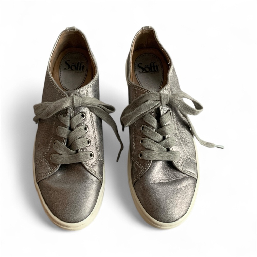 Sofft Shimmering Gray Lace-Up Leather Sneakers